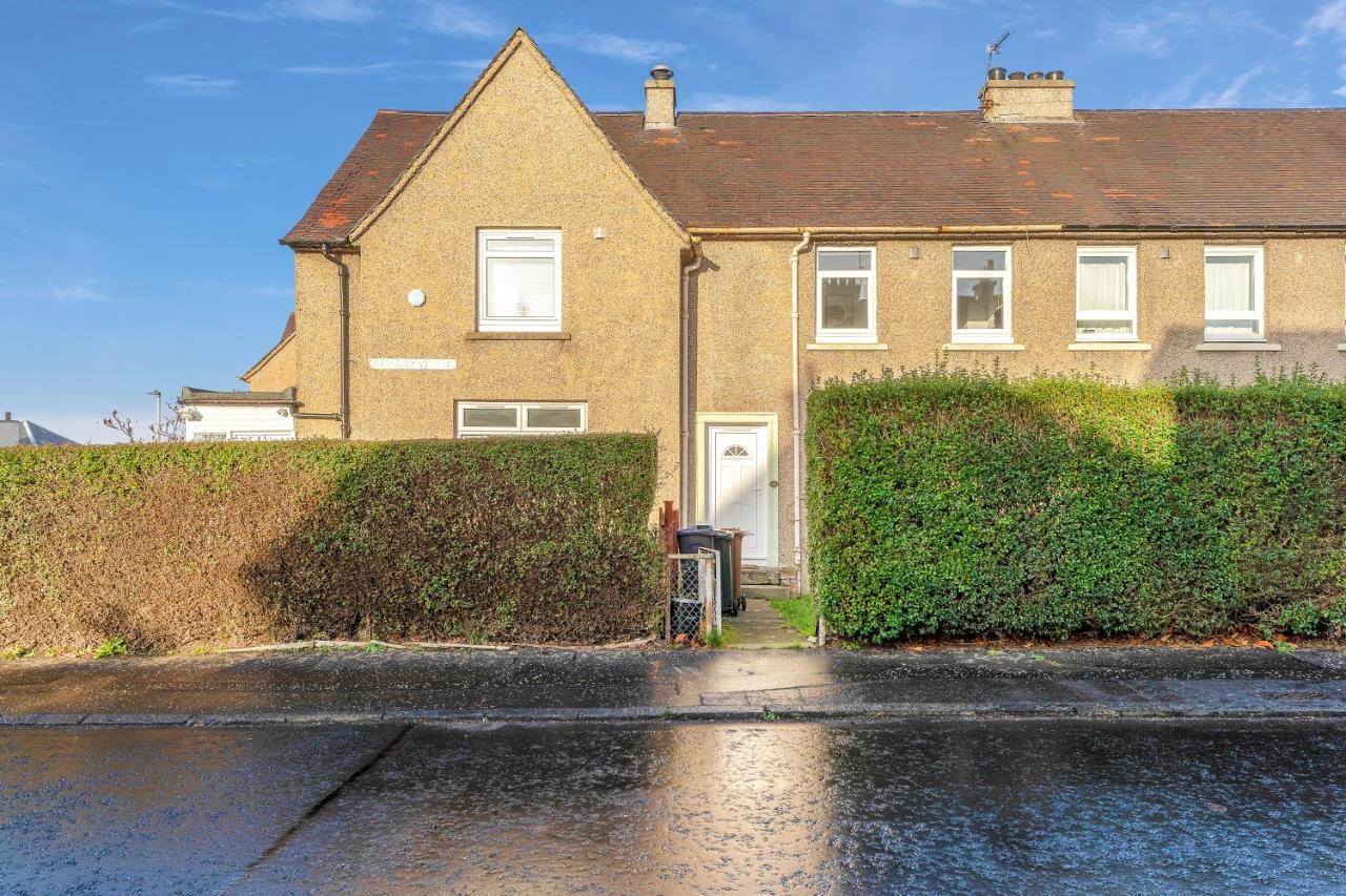 Modern & Spacious 2 Bedroom House - Free Parking - Front & Back Garden - Private Main Door Entrance Edinburgh Exteriér fotografie